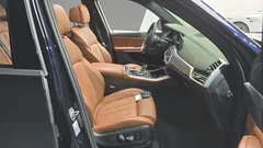 2022 BMW X5 xDrive 40i M Sport, синий — фото 10
