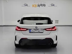 2023 BMW 1-Series 120i M Sports, белый — фото 4