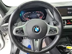 2023 BMW 1-Series 120i M Sports, белый — фото 9