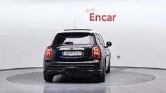 2023 Mini Cooper 5Door Resolute Edition — фото 4
