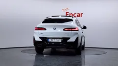 2023 BMW X4 xDrive20i M Sport, белый — фото 4