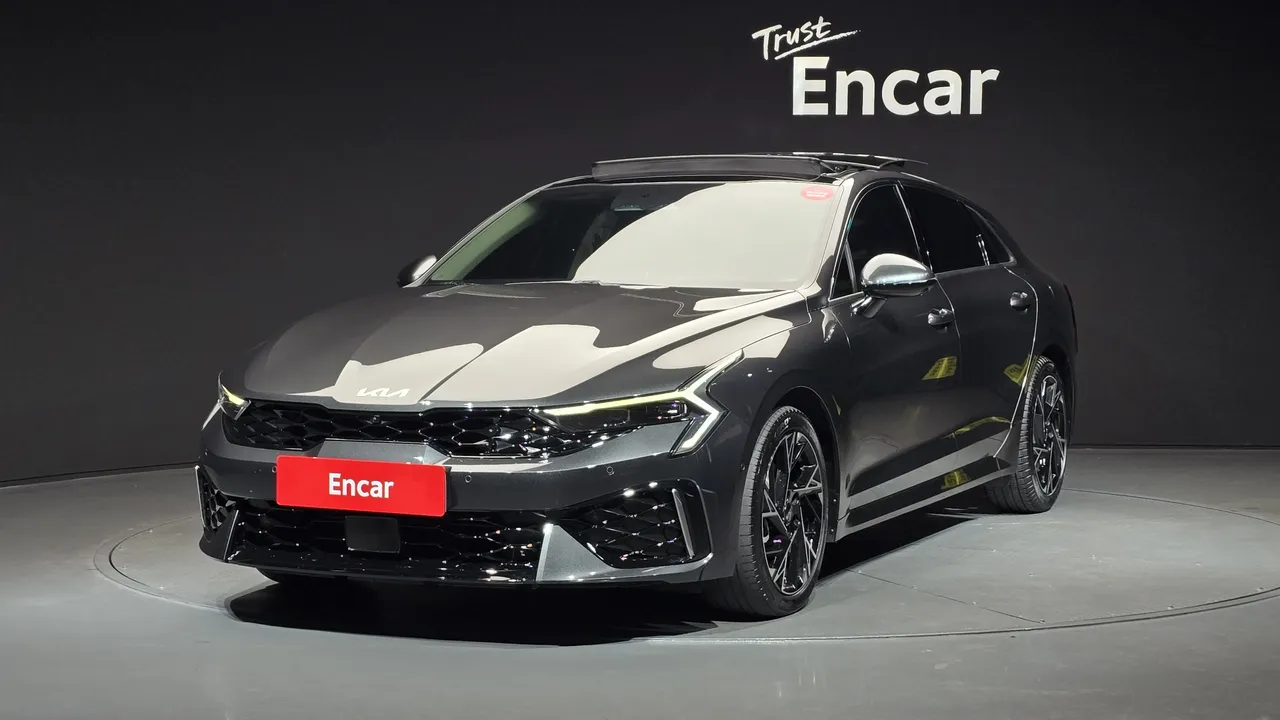 2024 Kia K5 Signature