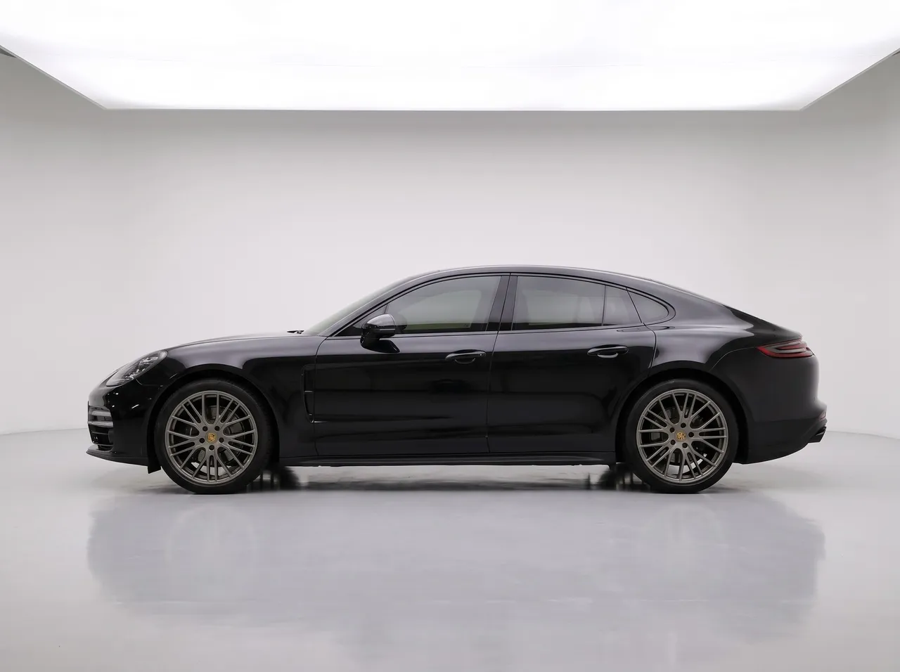 2023 Porsche Panamera 2.9 AWD Platinum Edition