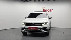 2023 Volkswagen Tiguan 2.0 TSI Prestige — фото 3