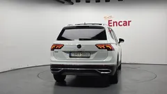 2023 Volkswagen Tiguan 2.0 TSI Prestige — фото 4