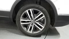 2023 Volkswagen Tiguan 2.0 TSI Prestige — фото 5