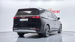 2022 Kia Canival Diesel 9-Seater Prestige, чёрный — фото 2