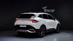 2022 Kia Sportage Signature 2WD, белый — фото 2