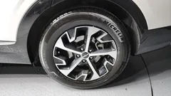 2022 Kia Sportage Signature 2WD, белый — фото 5