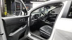 2022 Kia Sportage Signature 2WD, белый — фото 10