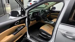 2023 Kia Carnival Diesel 9-Seater Prestige — фото 10
