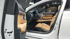 2023 Volvo S90 B6 AWD Ultimate Bright, белый — фото 10