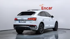2023 Audi Q5 40 TDI Quattro Sportback Premium, белый — фото 2