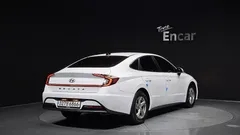 2022 Hyundai Sonata 2.0 LPG(rental car), белый — фото 2