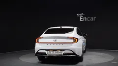 2022 Hyundai Sonata 2.0 LPG(rental car), белый — фото 4