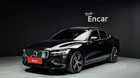 2022 Volvo S60 B5 Inscription
