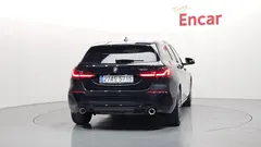2022 BMW 1-Series 120i Advantage — фото 4