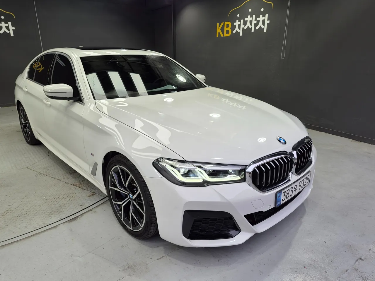 2022 BMW 5-Series 530i M Sport Package