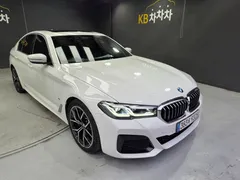 2022 BMW 5-Series 530i M Sport Package — фото 12