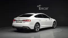 2021 Audi A5 40 TFSI Quattro Sportback, белый — фото 2