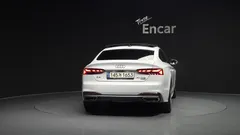 2021 Audi A5 40 TFSI Quattro Sportback, белый — фото 4