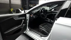 2021 Audi A5 40 TFSI Quattro Sportback, белый — фото 10