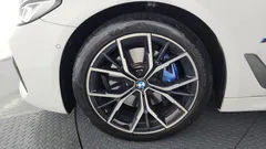 2022 BMW 5-Series 530i M Sport Package — фото 5