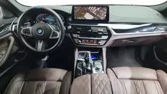 2022 BMW 5-Series 530i M Sport Package — фото 7