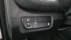 2023 Kia Seltos Gasoline 1.6 Turbo 2WD, белый — фото 18