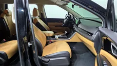 2023 Kia Carnival Diesel 9-Seater Prestige — фото 11