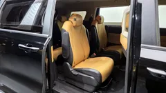 2023 Kia Carnival Diesel 9-Seater Prestige — фото 12