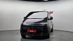 2022 Hyundai Staria 4WD Lounge 9-Seater — фото 3