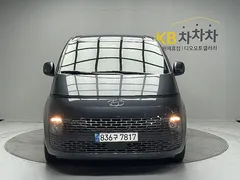 2023 Hyundai Staria Cargo 5-Seater — фото 3