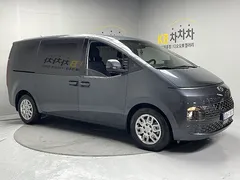 2023 Hyundai Staria Cargo 5-Seater — фото 12
