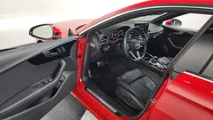 2021 Audi A5 40 TFSI Quattro Premium Sportback, красный — фото 10