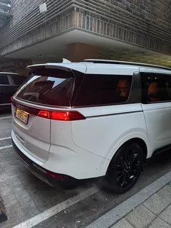 2023 Kia Carnival Gasoline 7-Seater Signature — фото 5
