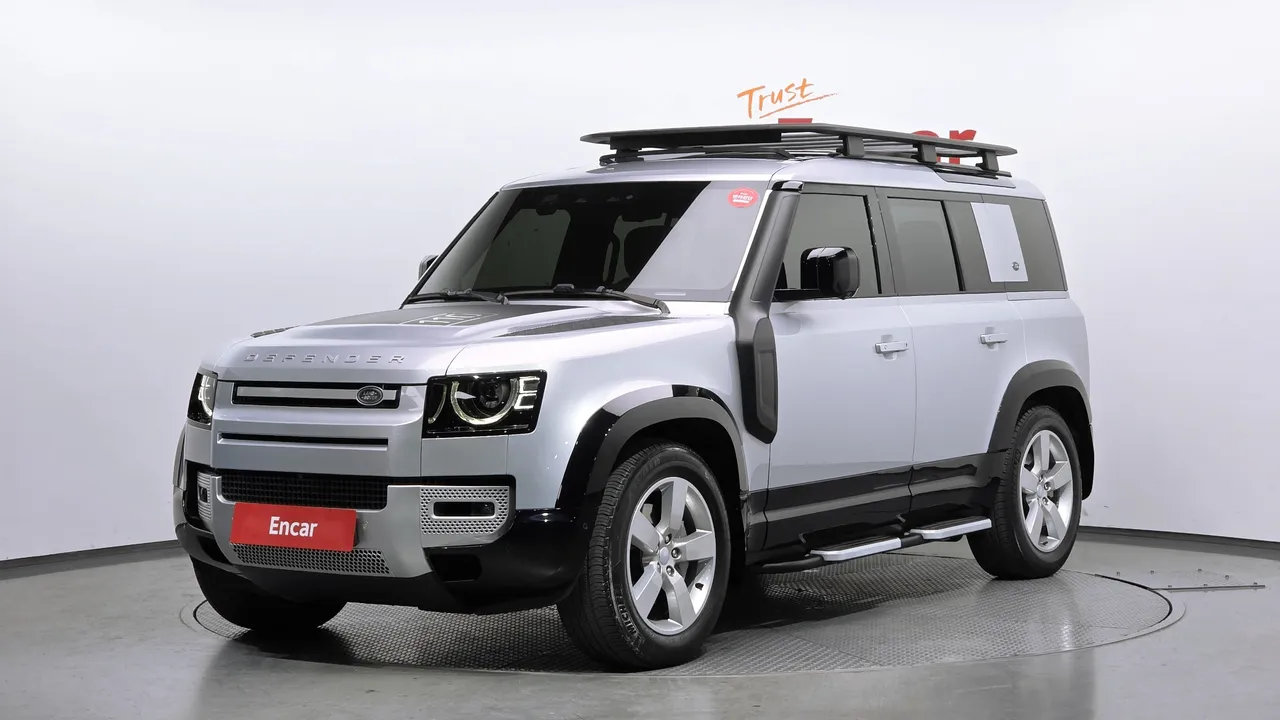2022 Land Rover Defender 110 D300 HSE
