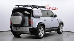 2022 Land Rover Defender 110 D300 HSE — фото 2