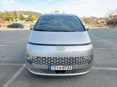 2023 Hyundai Staria 4WD Tourer 11-Seater — фото 4