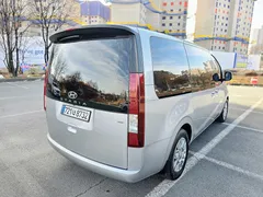 2023 Hyundai Staria 4WD Tourer 11-Seater — фото 6