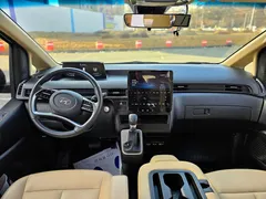 2023 Hyundai Staria 4WD Tourer 11-Seater — фото 7