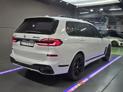 2023 BMW X7 M60i xDrive M sport 6STR — фото 2