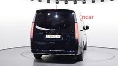 2022 Hyundai Staria Lounge 9-Seater — фото 4