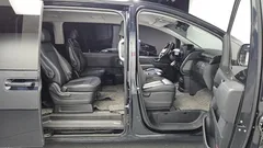 2022 Hyundai Staria Lounge 9-Seater — фото 12