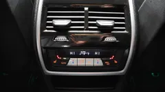2022 BMW X5 xDrive 45e xLine — фото 17