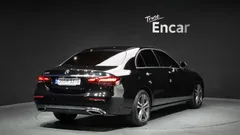 2022 Mercedes-Benz E-Class E350 4MATIC Avantgarde — фото 2