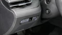 2022 Genesis G90 Gasoline 3.5 Turbo AWD — фото 17