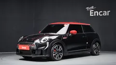2023 Mini Cooper JCW, чёрный — фото 1