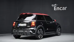 2023 Mini Cooper JCW, чёрный — фото 2