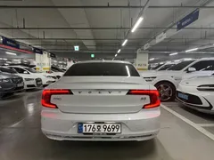 2023 Volvo S90 B5 Ultimate Bright — фото 4